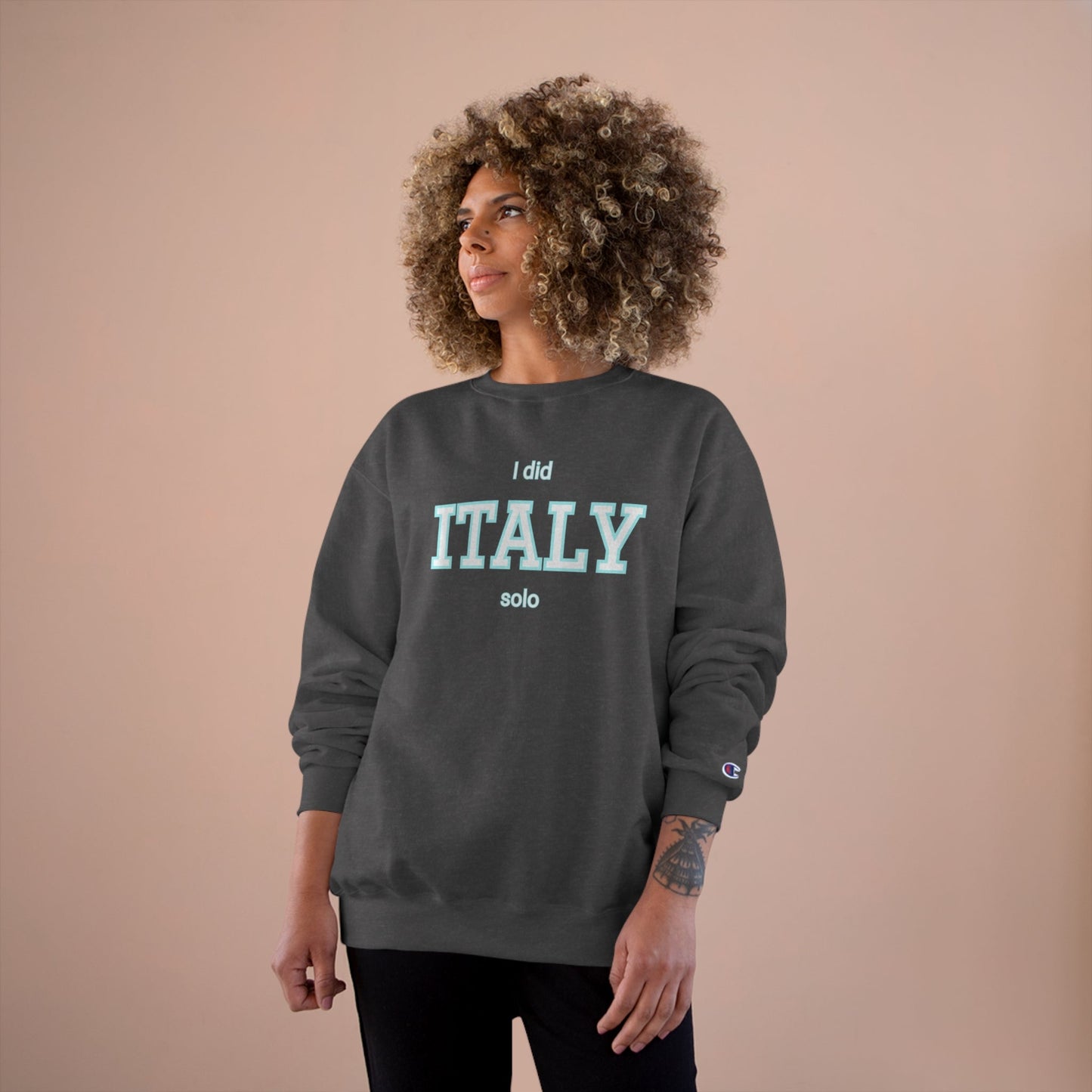 Customizable Solo Country Champion Sweatshirt - SOLO SOHI Travel Shop