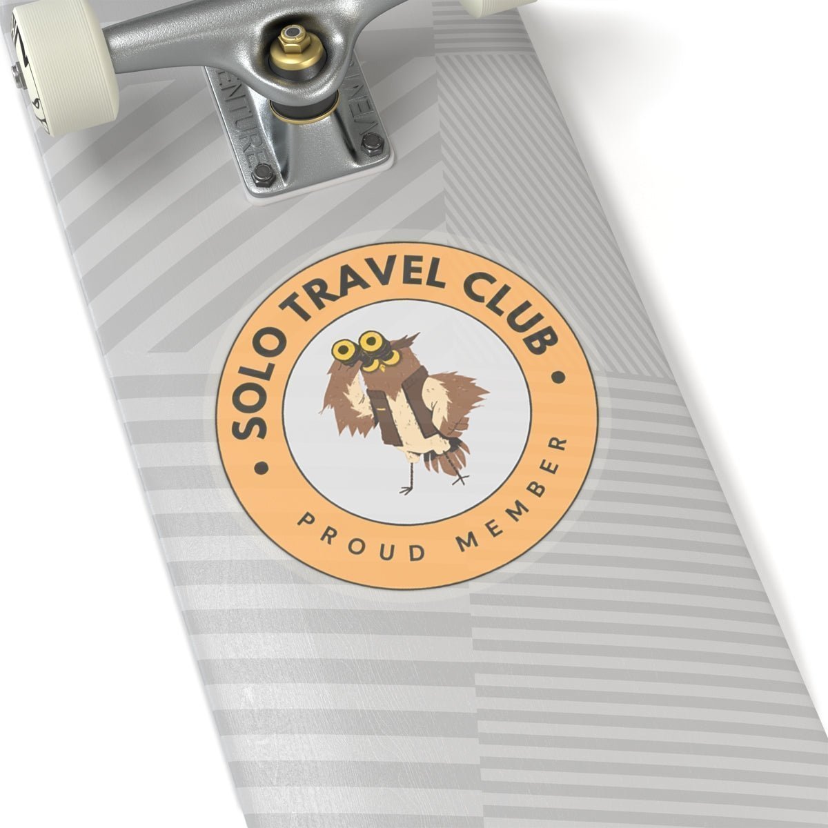 Solo Travel Club Owl Badge Sticker - SOLO SOHI Travel Shop