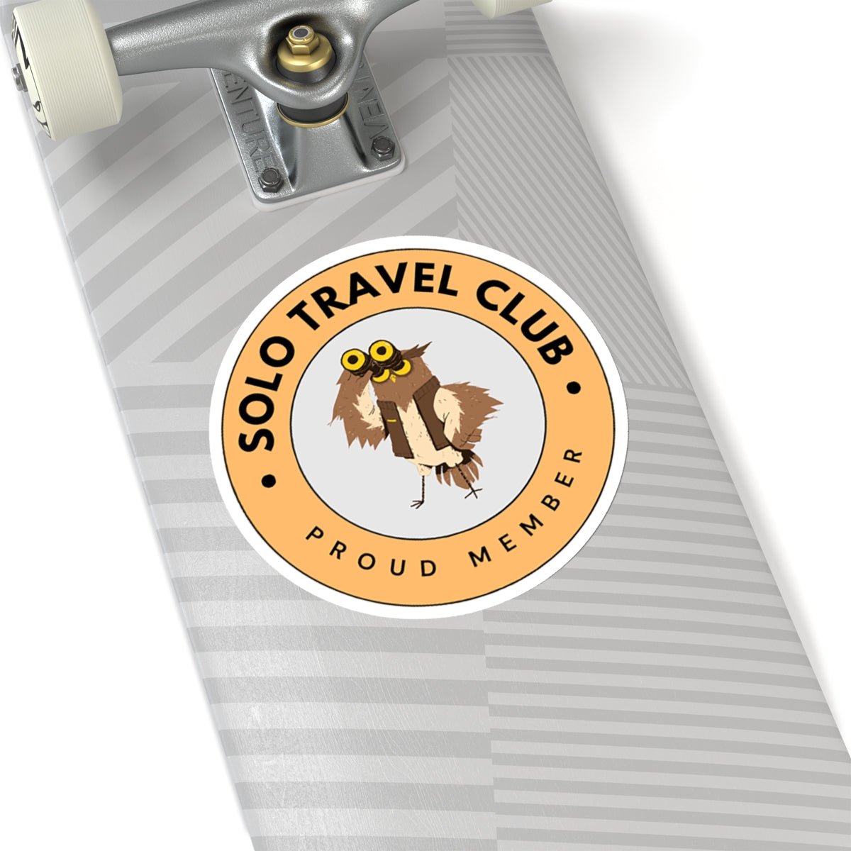 Solo Travel Club Owl Badge Sticker - SOLO SOHI Travel Shop